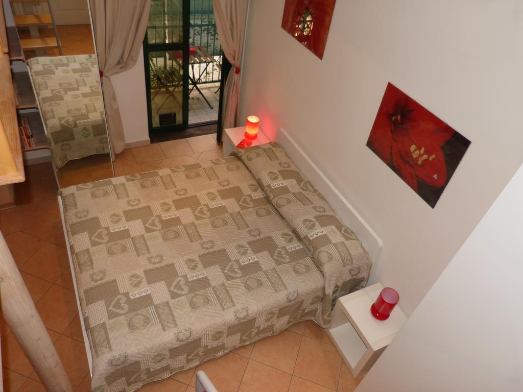 Apartmán Residenza Piazza San Francesco Boloňa Pokoj fotografie