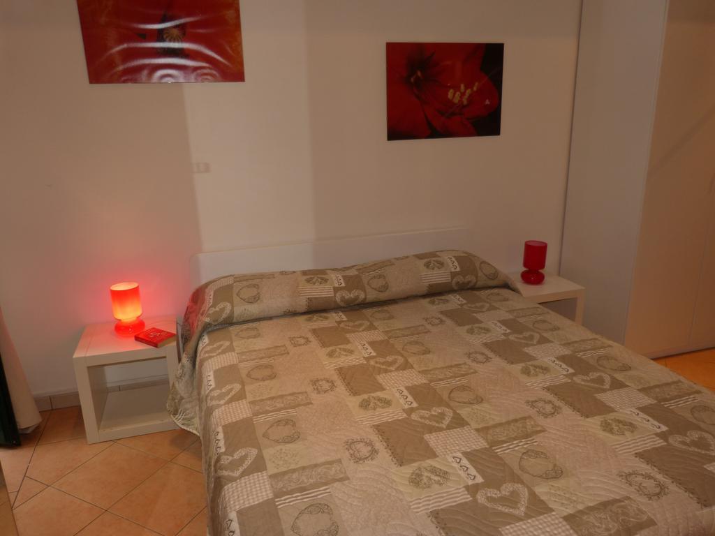 Apartmán Residenza Piazza San Francesco Boloňa Pokoj fotografie