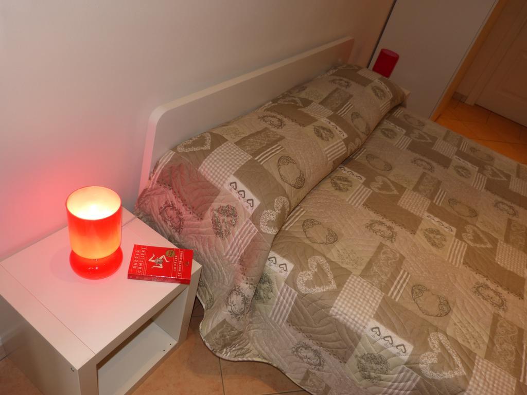 Apartmán Residenza Piazza San Francesco Boloňa Pokoj fotografie