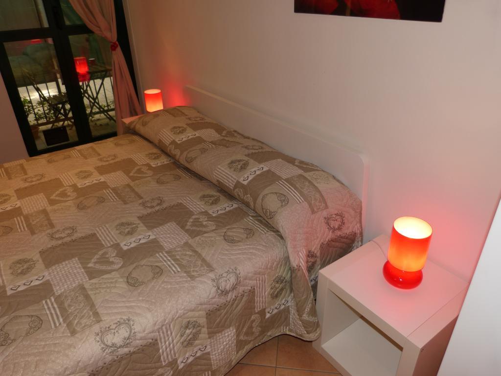 Apartmán Residenza Piazza San Francesco Boloňa Pokoj fotografie