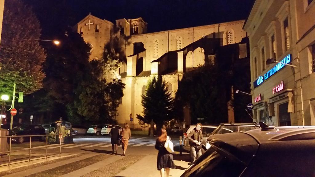 Apartmán Residenza Piazza San Francesco Boloňa Pokoj fotografie